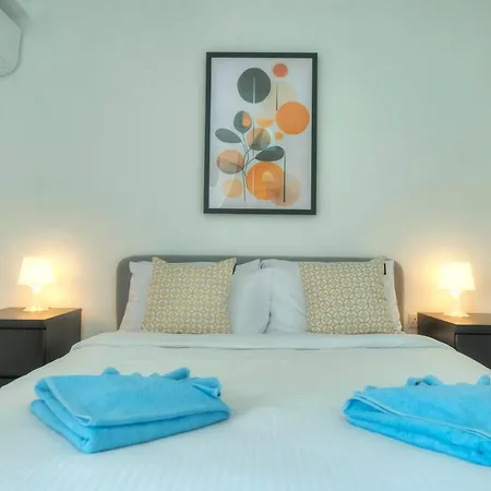 Seafront Beautifully Furnished 2 Bedrooms Gogzr-3 Apartament Gzira