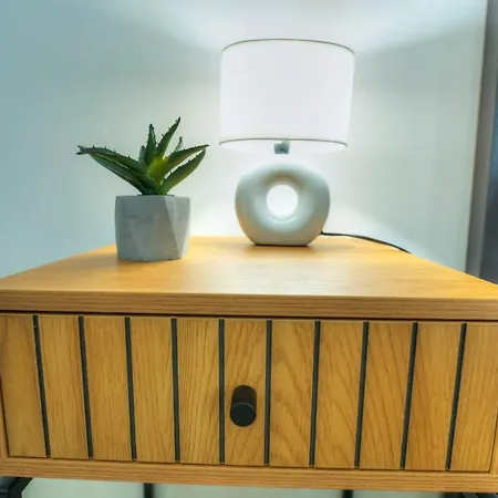 Daire Seafront Beautifully Furnished 2 Bedrooms Gogzr-3 *