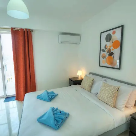 Seafront Beautifully Furnished 2 Bedrooms Gogzr-3 * Gżira