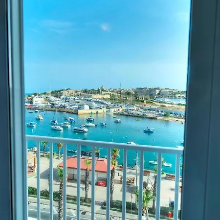 Daire Seafront Beautifully Furnished 2 Bedrooms Gogzr-3 *