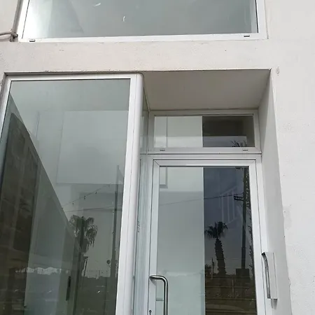 Seafront Beautifully Furnished 2 Bedrooms Gogzr-3 *