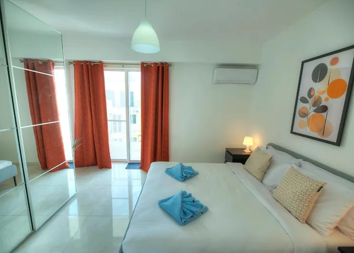 Seafront Beautifully Furnished 2 Bedrooms Gogzr-3 Apartamento